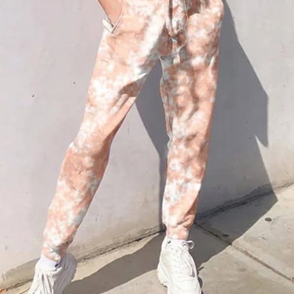 NWT HAYDEN WOMEN TYE DYE SWEATPANTS - Picture 1 of 3
